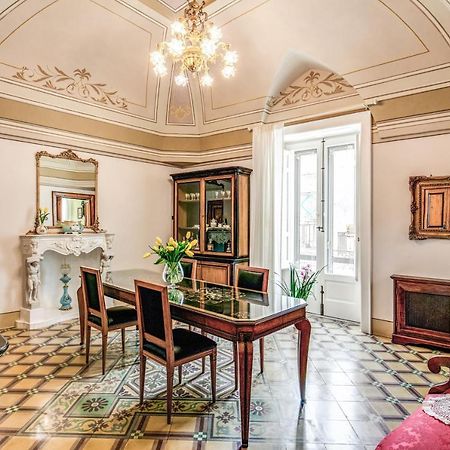 オストゥーニ Palazzo Stunis - Dimora Di Charme Bed & Breakfast エクステリア 写真