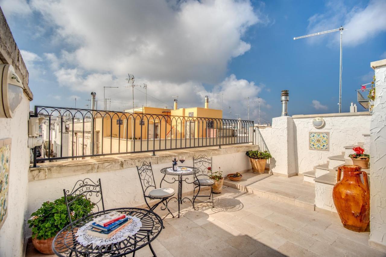 オストゥーニ Palazzo Stunis - Dimora Di Charme Bed & Breakfast エクステリア 写真