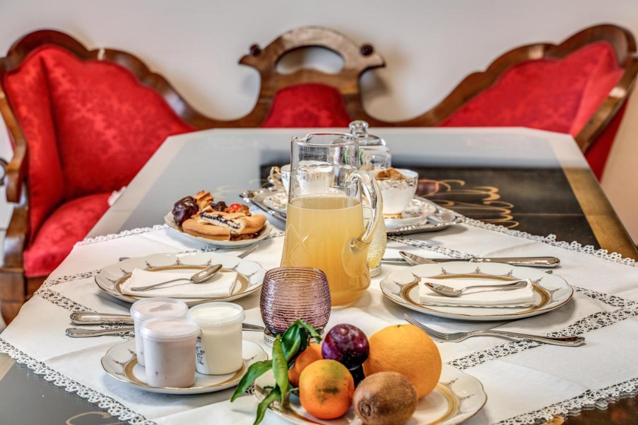 オストゥーニ Palazzo Stunis - Dimora Di Charme Bed & Breakfast エクステリア 写真