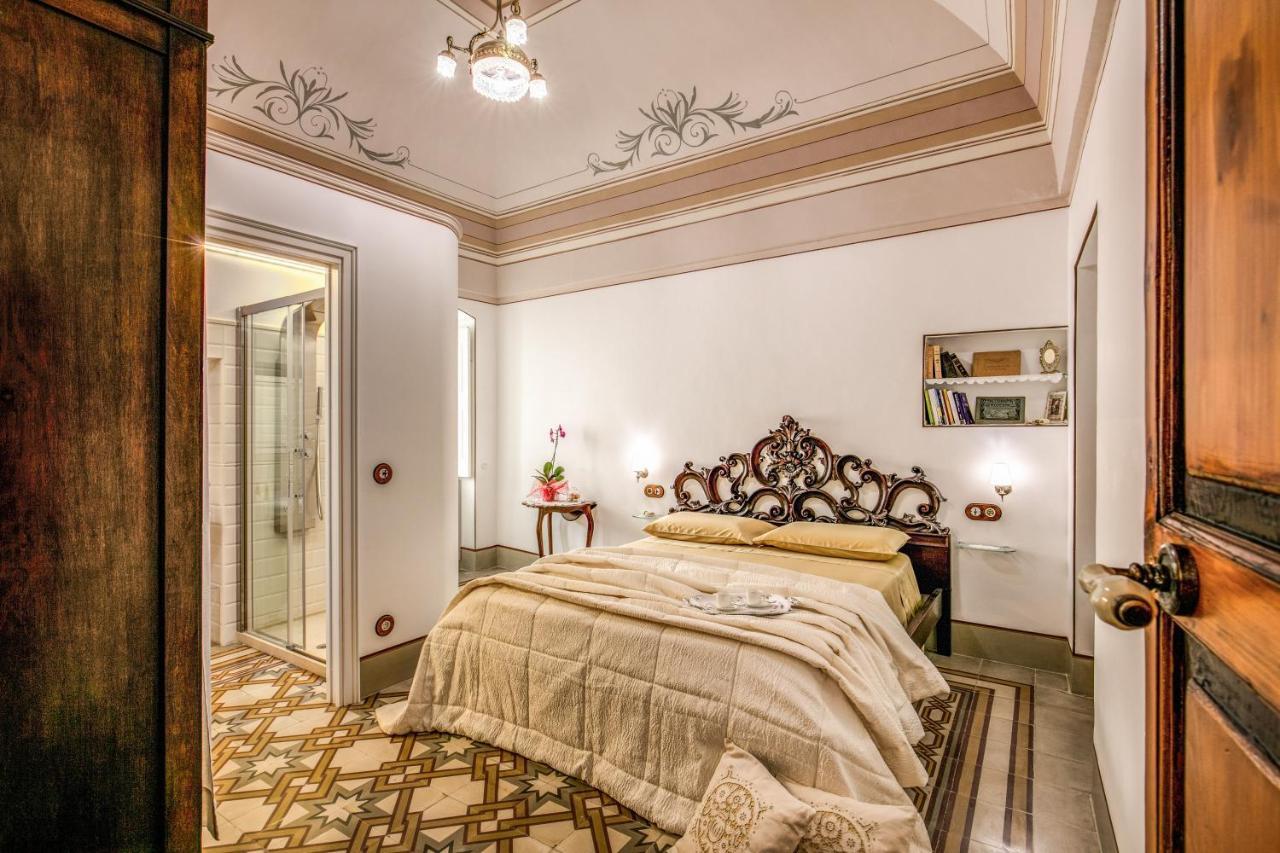 オストゥーニ Palazzo Stunis - Dimora Di Charme Bed & Breakfast エクステリア 写真