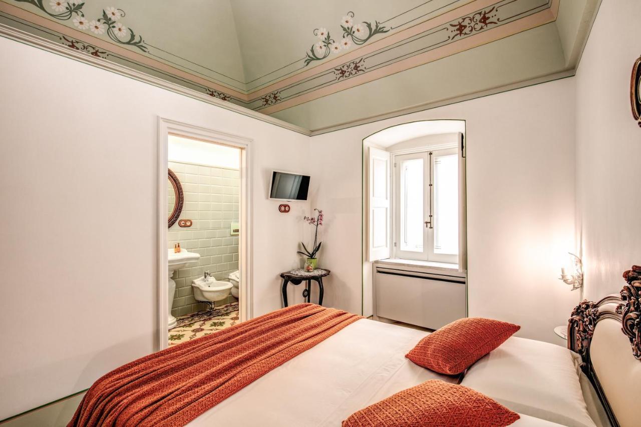 オストゥーニ Palazzo Stunis - Dimora Di Charme Bed & Breakfast エクステリア 写真