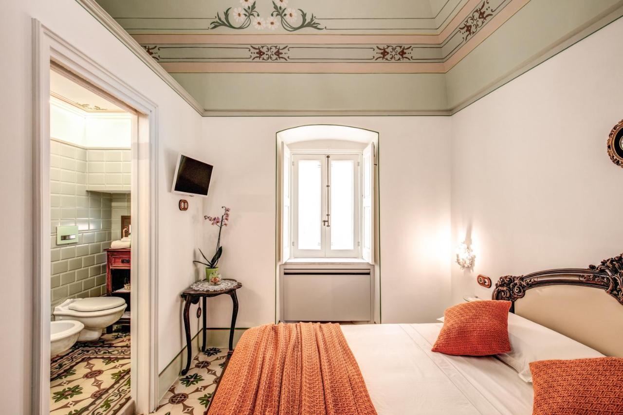 オストゥーニ Palazzo Stunis - Dimora Di Charme Bed & Breakfast エクステリア 写真