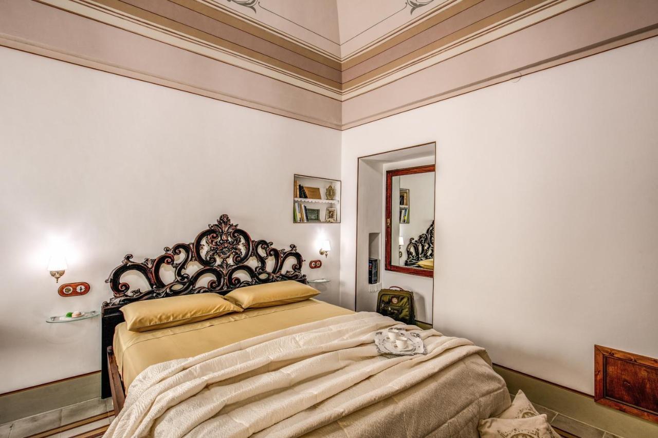 オストゥーニ Palazzo Stunis - Dimora Di Charme Bed & Breakfast エクステリア 写真