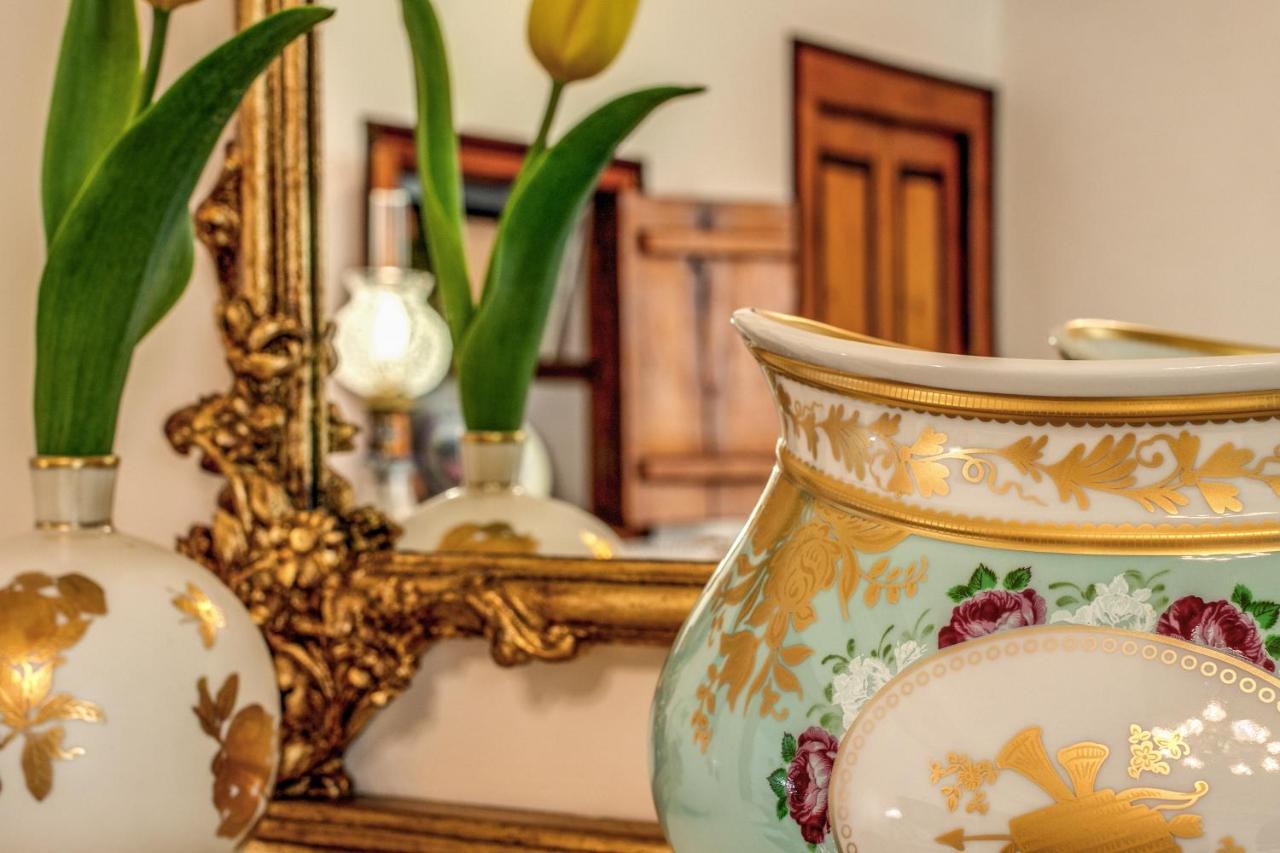 オストゥーニ Palazzo Stunis - Dimora Di Charme Bed & Breakfast エクステリア 写真